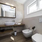 Villa Mary Lou With Heated Pool Zadar