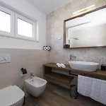 Villa Mary Lou With Heated Pool