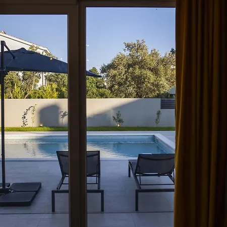 Mary Lou With Heated Pool * Zadar