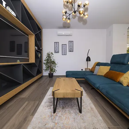 Villa Mary Lou With Heated Pool Zadar
