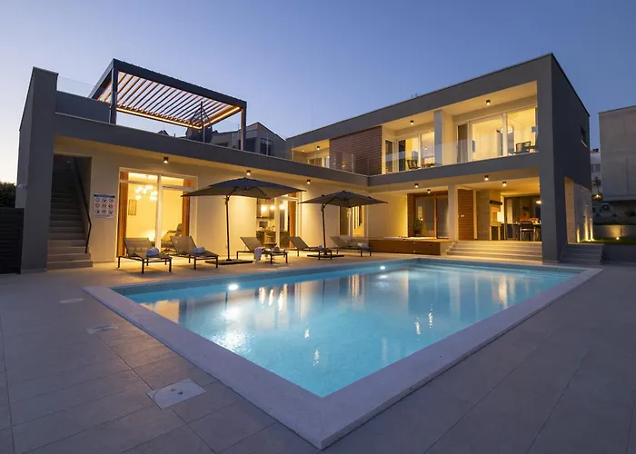 빌라 Mary Lou With Heated Pool