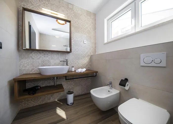 빌라 Mary Lou With Heated Pool 자다르