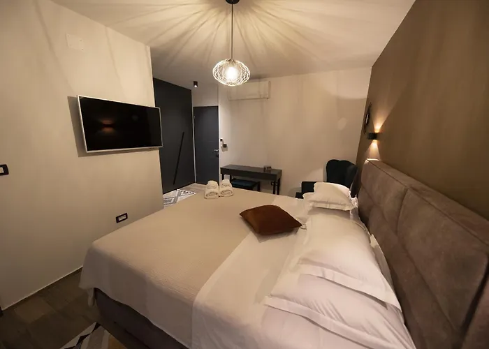 Mary Lou With Heated Pool *