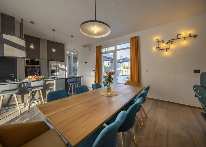 빌라 Mary Lou With Heated Pool