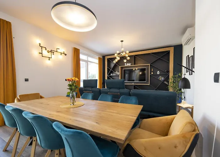 Вилла Mary Lou With Heated Pool *